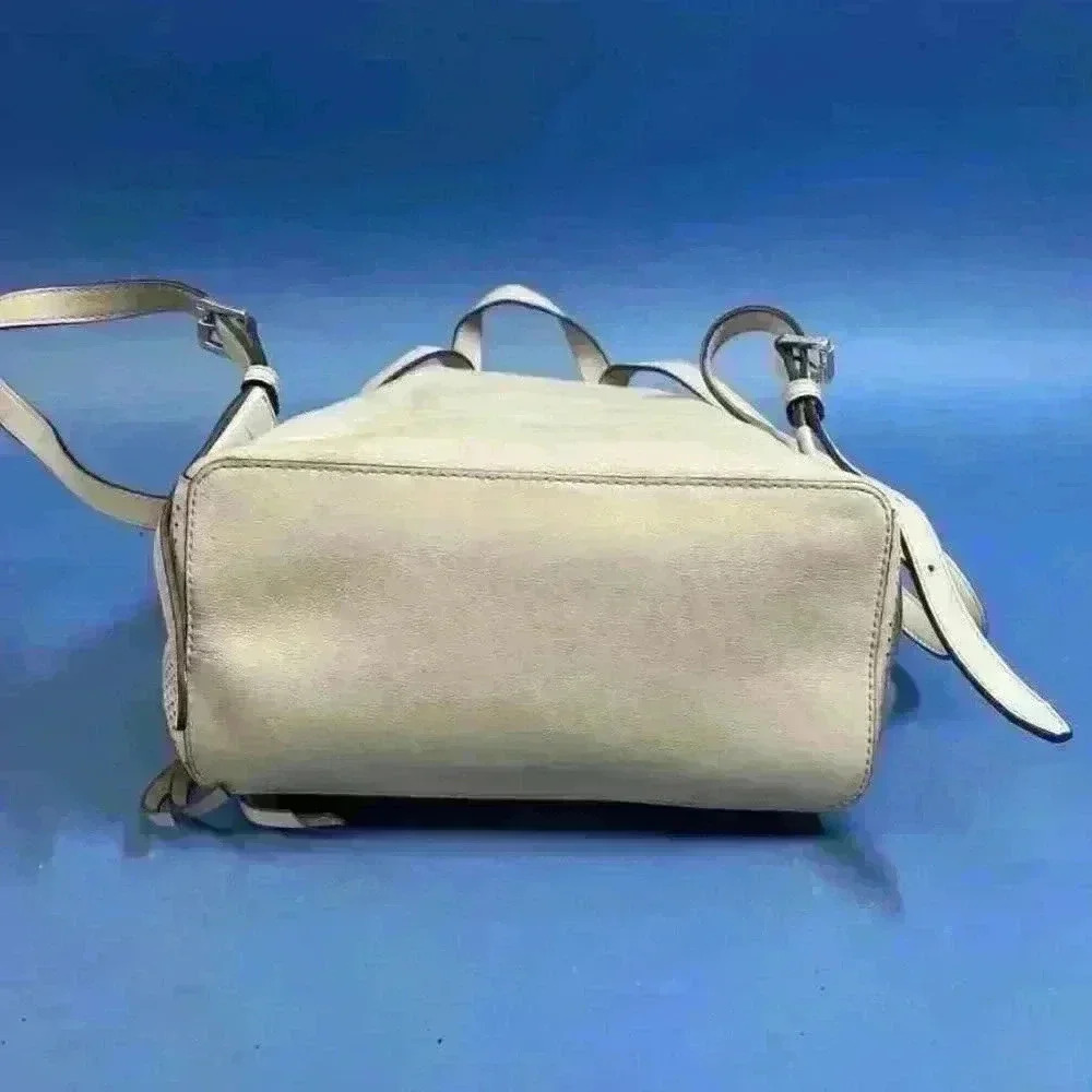 𝅺MICHAEL Kors Backpack​ - Picture 5 of 8